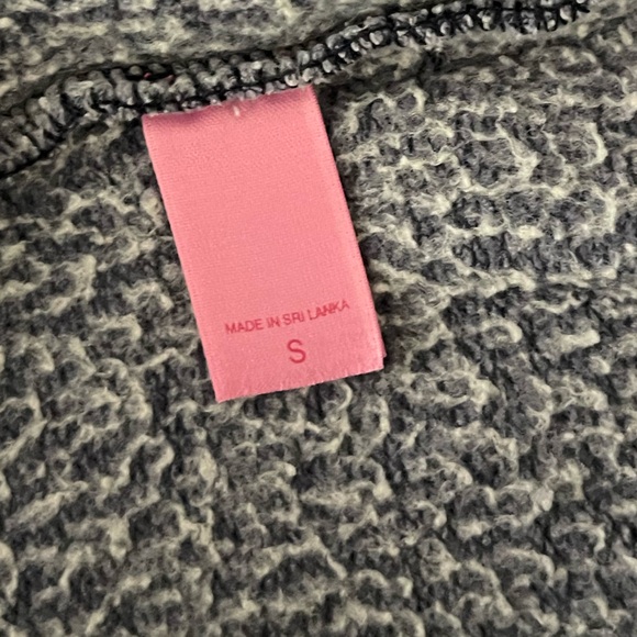 Y2K PINK Victoria Secret Jogger Capris “U of P 86” Small - Picture 3 of 7